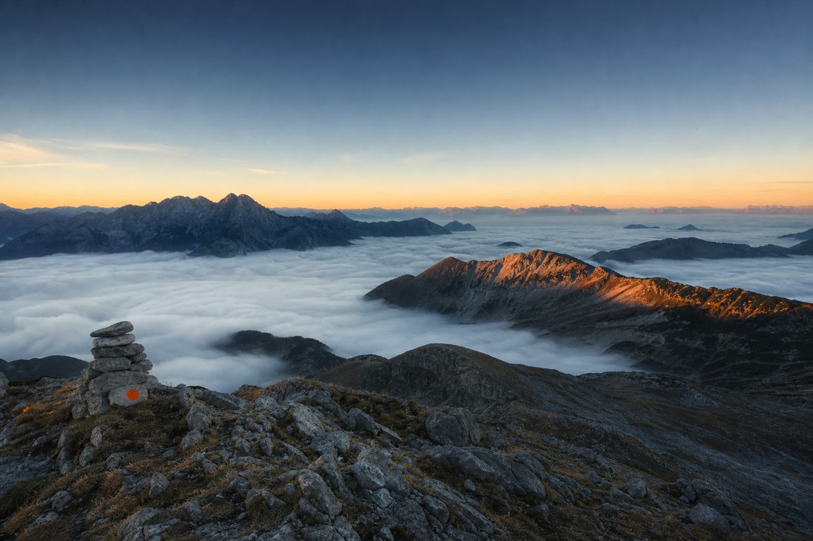 Alpine landscape along Adlerweg: Bonn-Matreier Hütte – Badener Hütte