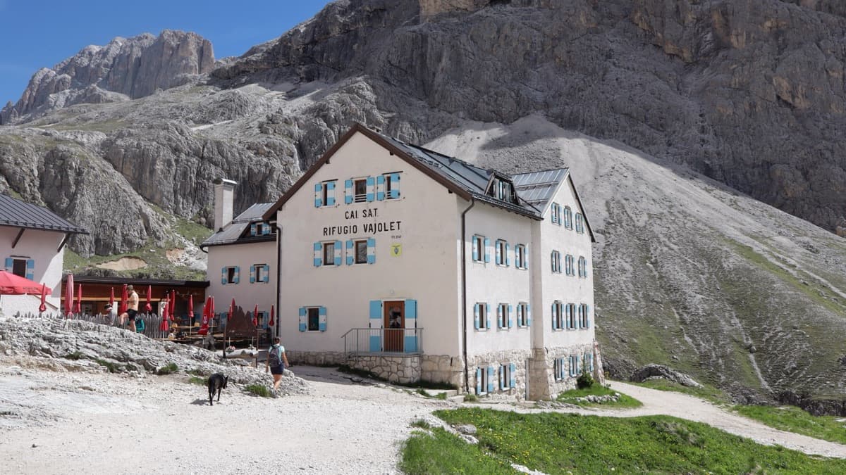 Alpine landscape along Catinaccio-Sella Rifugi Traverse