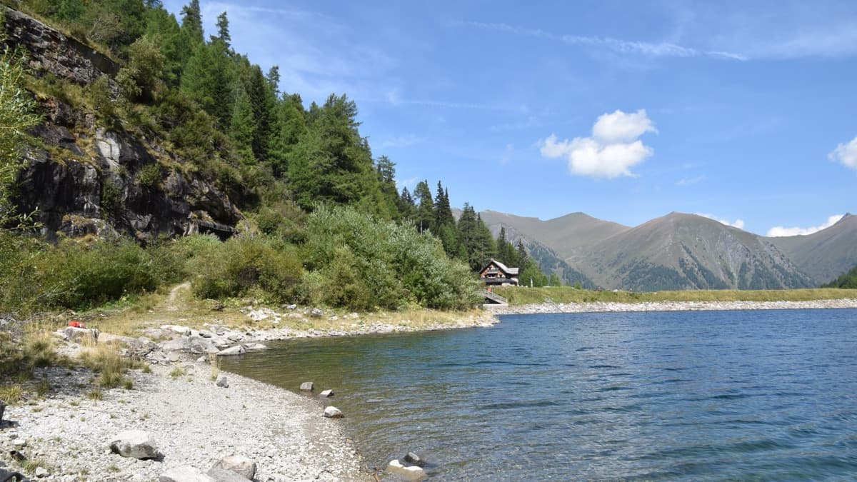 Alpine landscape along Lungauer Seenrunde Ost